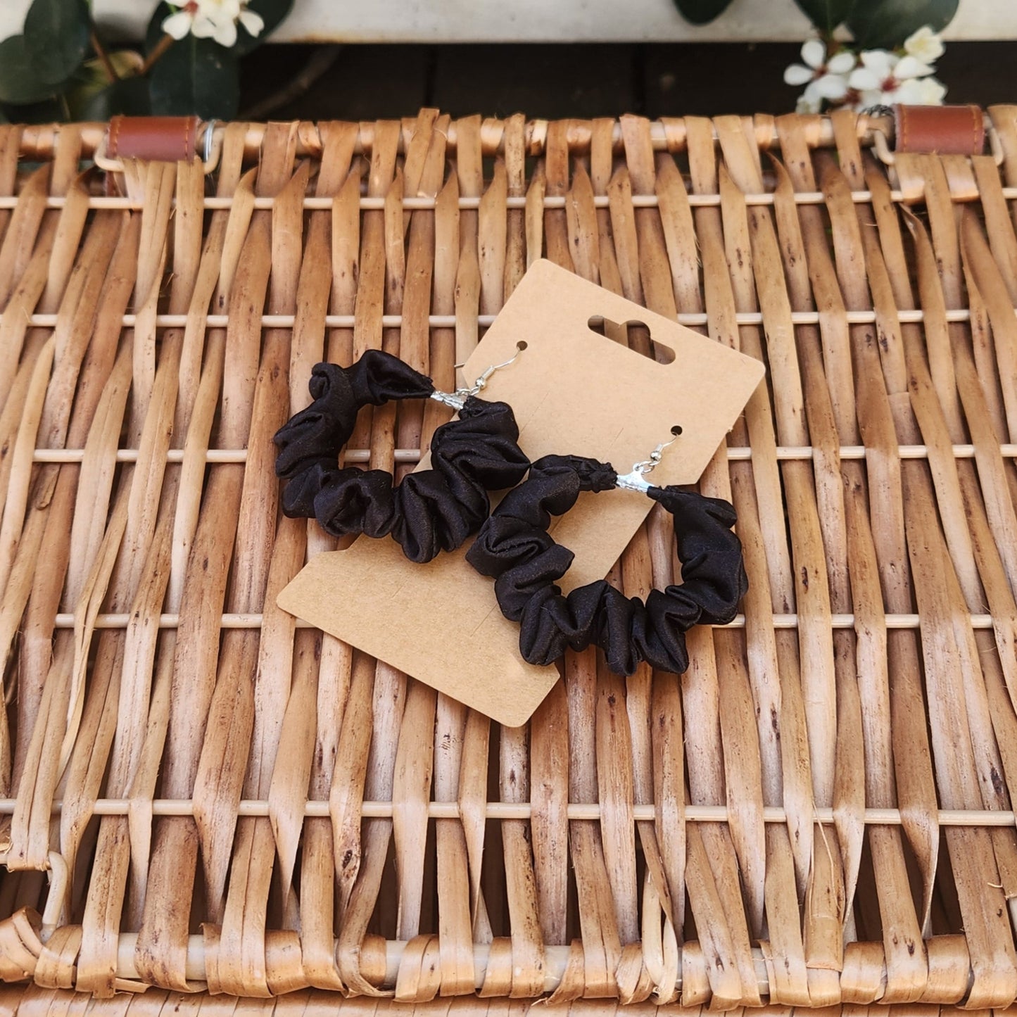 Black - Scrunchie Earring