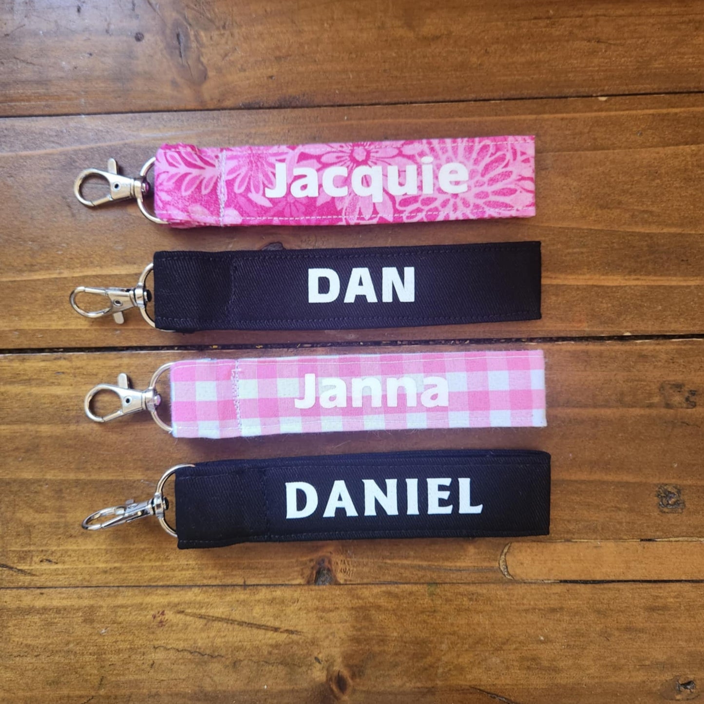 Key Chains\Wristlets