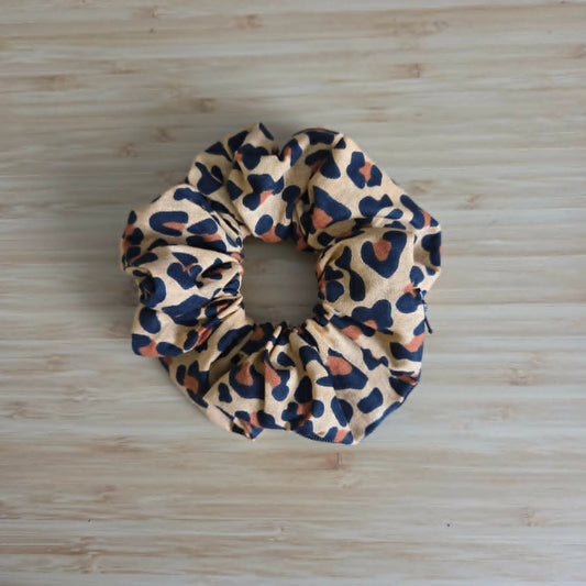 Leopard Print - Zip & Stash Scrunchie