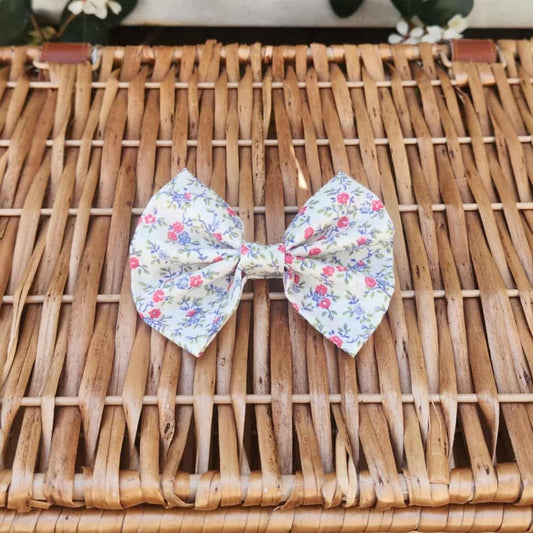 White Floral - Hair Bow