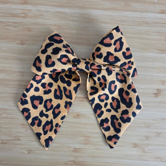 Brown Leopard - Sailor Bow